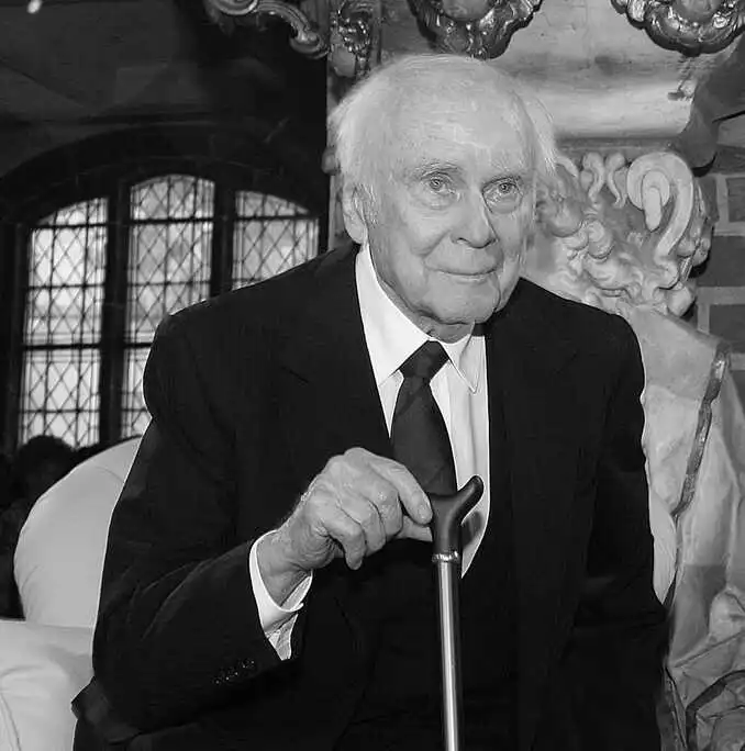 Bernhard-Victor Christoph Carl von Bülow - alias Loriot