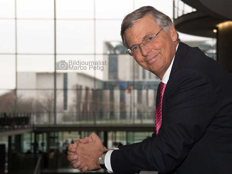 Portrait von Bundestagsabgeordnete Wolfgang Bosbach