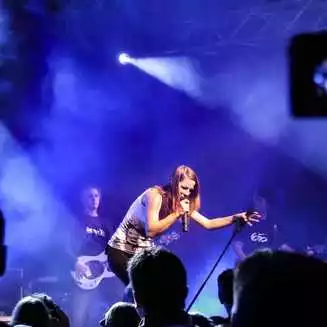 Christina Stürmer heißt das „Waschhaus“ ein - Fotobrb: Faszination Fotografie aus Brandenburg an der Havel Christina Stürmer heißte das „Waschhaus“ ein