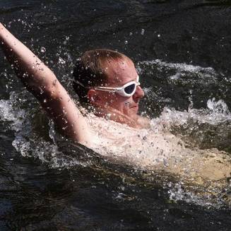 Brueckenschwimmen 28