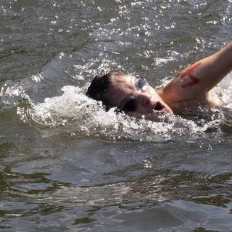 Brueckenschwimmen 34