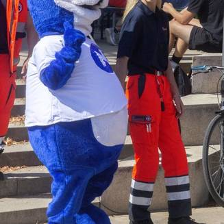 Brueckenschwimmen 40