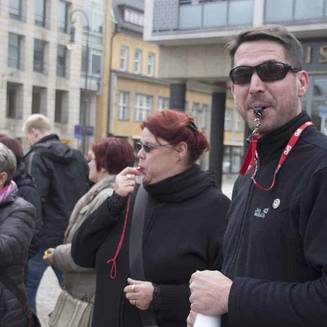 „Hitler“ besuchte die Havelstadt - Fotobrb: Faszination Fotografie aus Brandenburg an der Havel NPD Demo 14 5