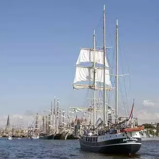 Hanse Sail: Hansestadt Rostock feierte bei bestem Wetter - Fotobrb: Faszination Fotografie aus Brandenburg an der Havel Rostock Hanse 14 10