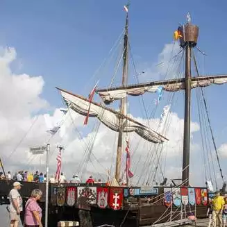 Hanse Sail: Hansestadt Rostock feierte bei bestem Wetter - Fotobrb: Faszination Fotografie aus Brandenburg an der Havel Rostock Hanse 14 14