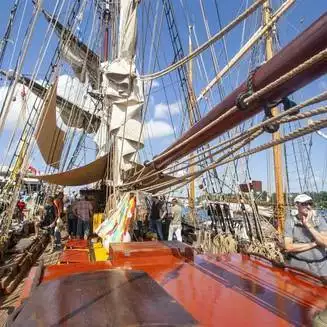 Hanse Sail: Hansestadt Rostock feierte bei bestem Wetter - Fotobrb: Faszination Fotografie aus Brandenburg an der Havel Rostock Hanse 14 24