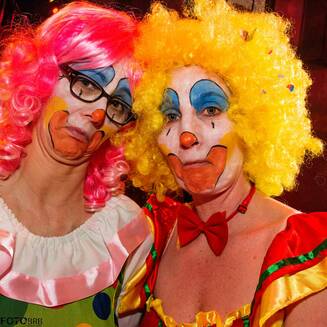 Weiber feierten sich bis zum Schluss am heutigen Rosenmontag