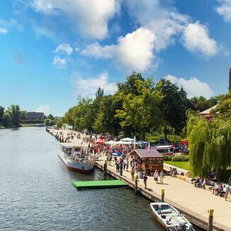 Brückenschwimmen am Salzhofufer der Havel