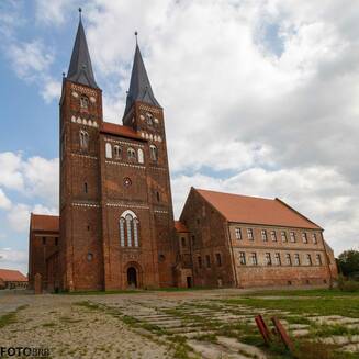Blick ins Kloster Jerichow - Fotobrb: Faszination Fotografie aus Brandenburg an der Havel Kloster_Jerichow_3