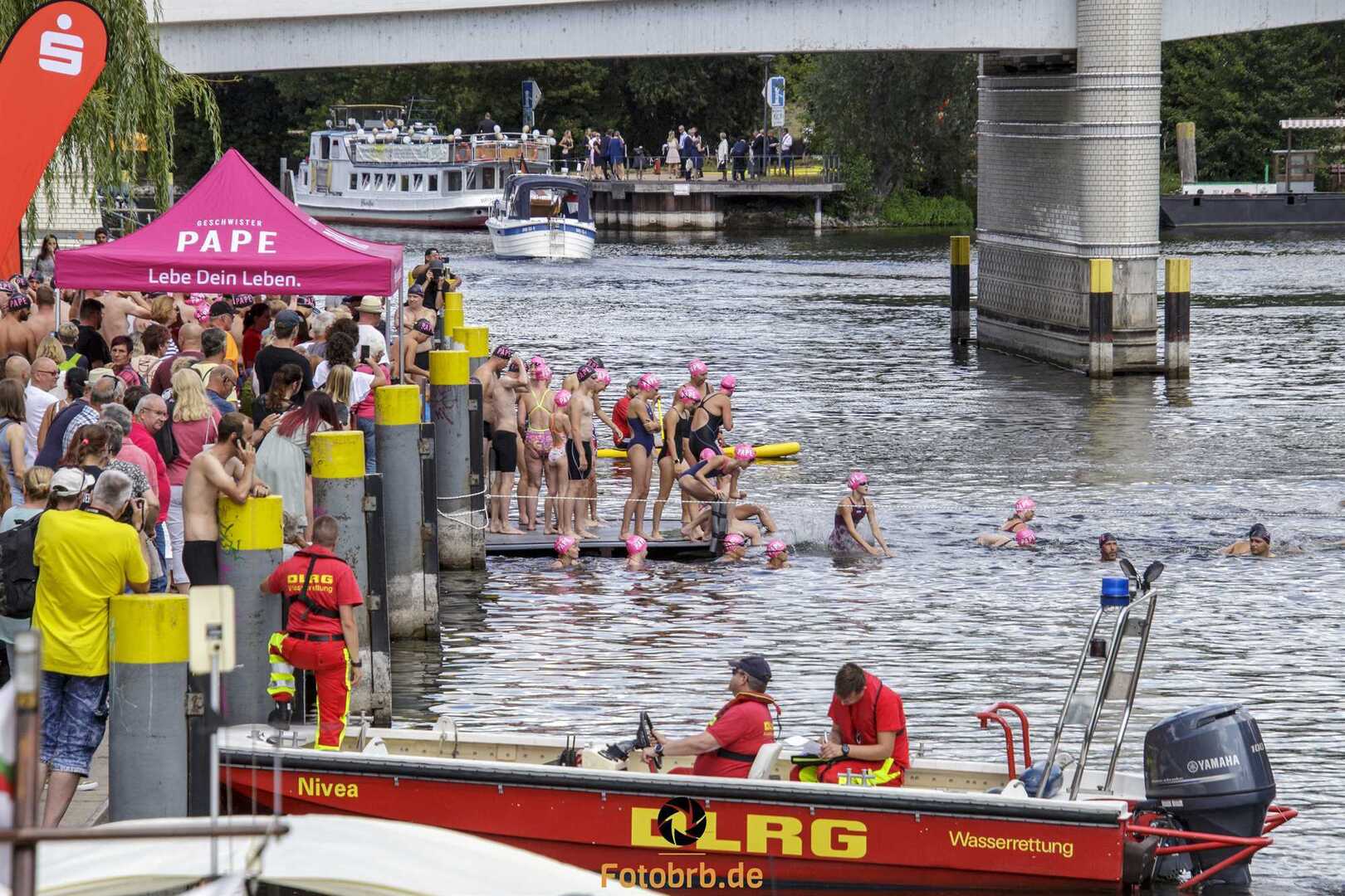 Startschuss am Salzhofufer