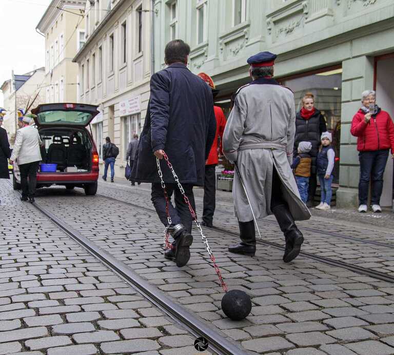 5. Jahreszeit startete fesselnd durch die Innenstadt