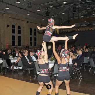 Sportgala 2012: Sportliche Einlagen bot die Gruppe vom ESV Kirchmöser e.V. sowie die Hip-Hop-Gruppe „Rokkaz“ mit Sportakrobatik vom Feinsten