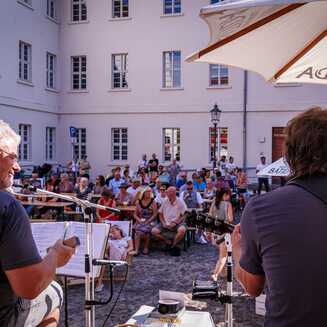 22. Höfefest: Livemusik im Hof vom Restaurant Inspektorenhaus