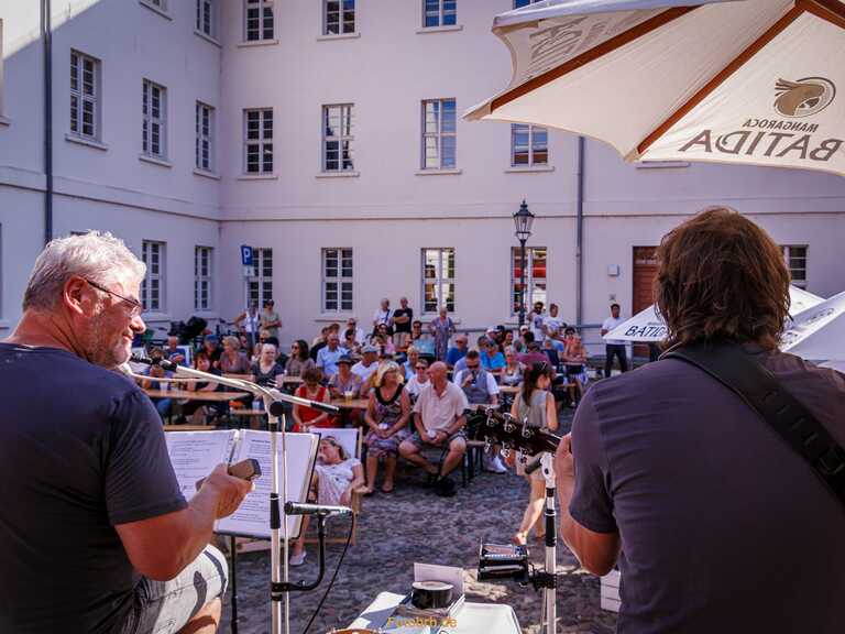 22. Höfefest: Livemusik im Hof vom Restaurant Inspektorenhaus