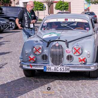 15. Hamburg-Berlin-Klassik mit dem Team Racing Rabbits, Fahrer Albrecht Otto Haase mit seinem Jaguar XK 120 BJ 1952