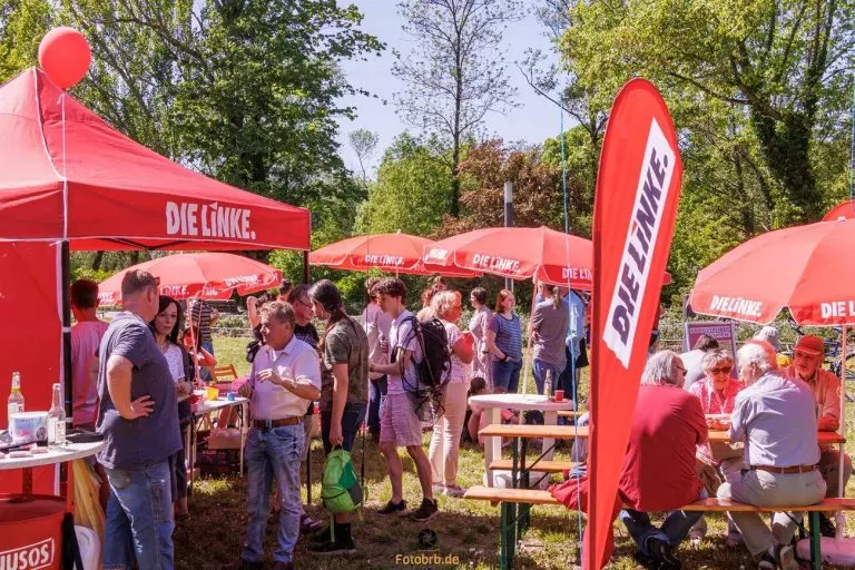 Mai-Fest auf der Festwiese am Heinrich-Heine-Ufer
