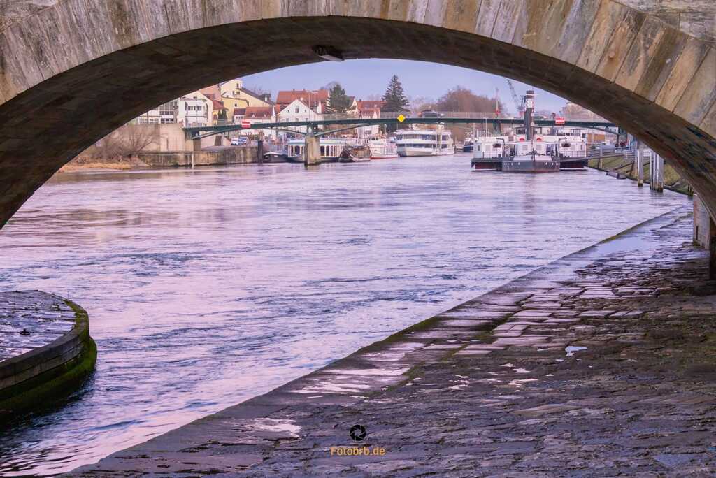 Bootstouren auf der Donau im Sommer