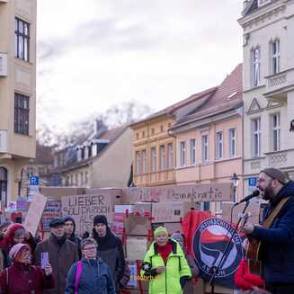 Musikalische Einlage bot der Brandenburger Musiker Sebastian Block