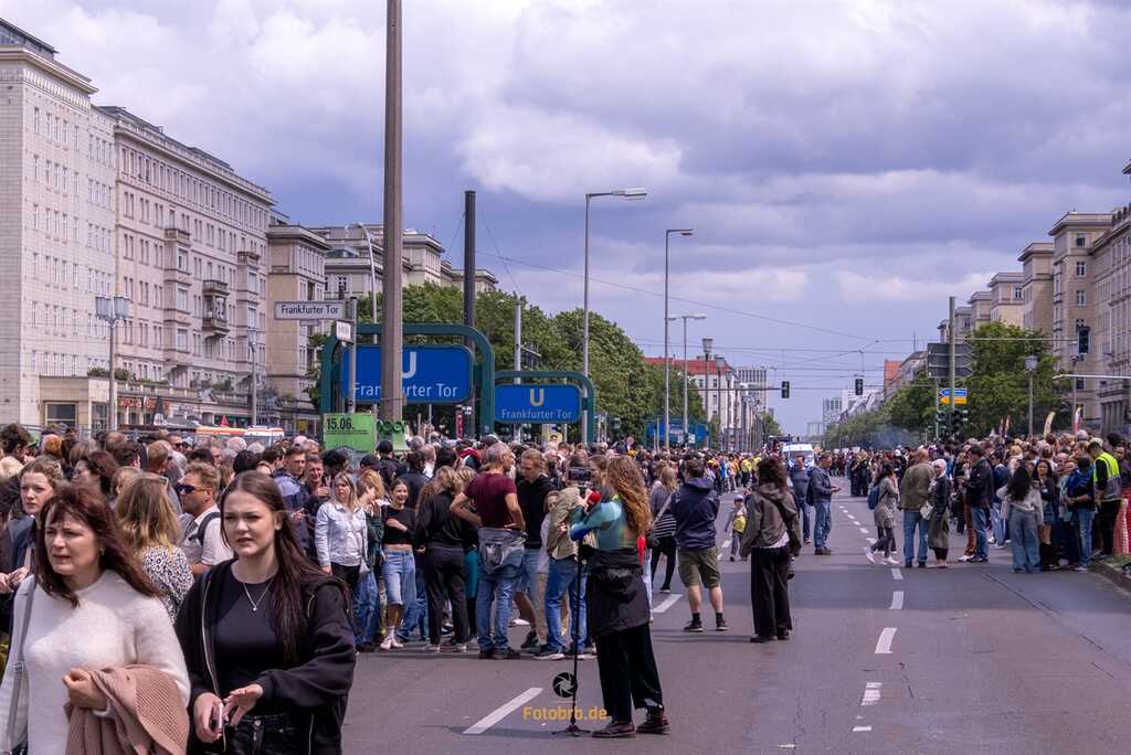 27. Karneval der Kulturen am Frankfurter Tor