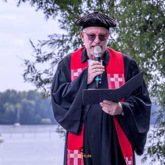 Die Plauer Fischer: Tradition und Havel im Blickpunkt - Fotobrb: Faszination Fotografie aus Brandenburg an der Havel Prozession_der_Plauer_Fischer_2025_1395