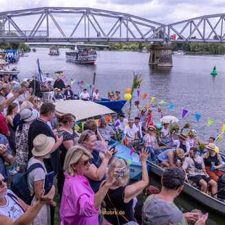 Die Plauer Fischer: Tradition und Havel im Blickpunkt - Fotobrb: Faszination Fotografie aus Brandenburg an der Havel Prozession_der_Plauer_Fischer_2025_1397