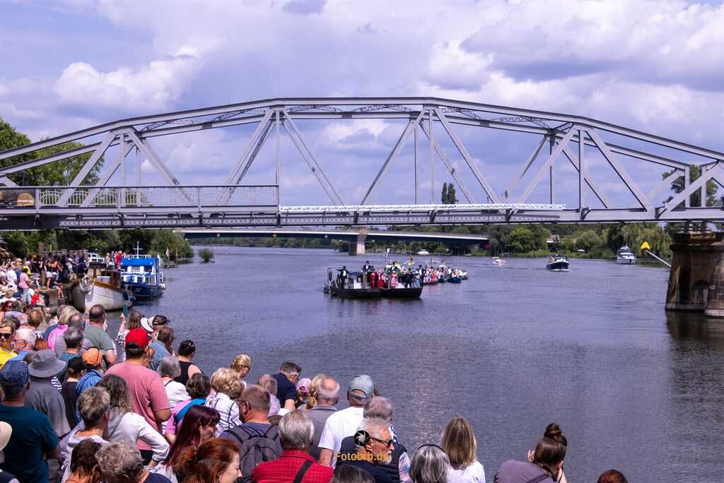 Prozession der Plauer Fischer