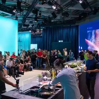 IFA 2025: Technik-Highlights und Gaumenfreuden vereint - Fotobrb: Faszination Fotografie aus Brandenburg an der Havel 1 Duell -2 Sterneköche auf der IFA 2025