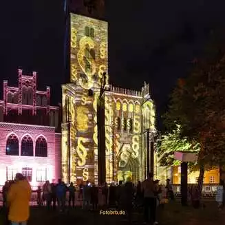 1. Dom St. Peter und Paul – Freiheit durch Bildung: Anlässlich