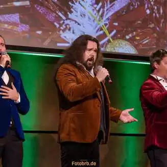 „Die Jungen Tenöre“ – Ilja Martin, Carlos Sanchez und Matthias Eger