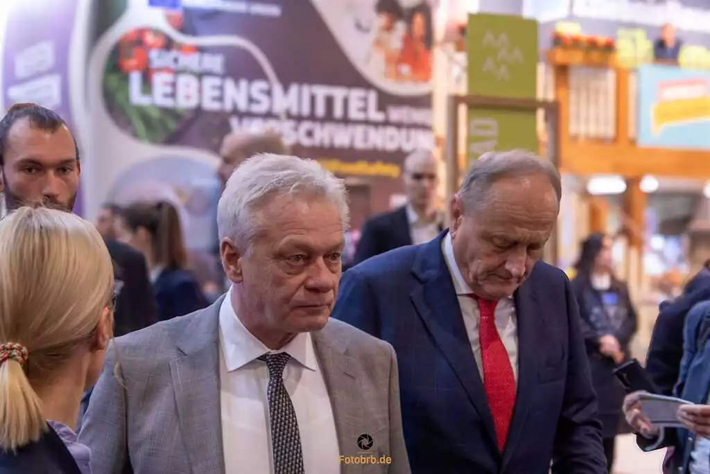 Seit an Seit: Bundesminister für Ernährung, Landwirtschaft und Heimat Alois Rainer und Präsident des Deutschen Bauernverbandes Joachim Rukwied