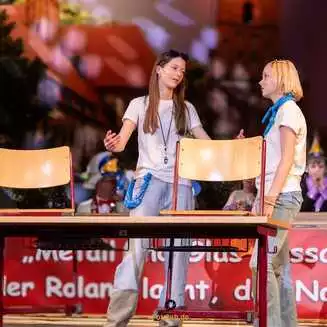 BKC eröffnet 62. Karnevalssaison mit Begeisterung - Fotobrb: Faszination Fotografie aus Brandenburg an der Havel Jasmin und Annabella in der Jugend-Bütt