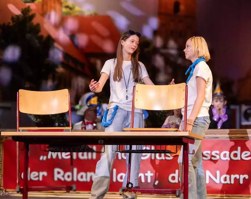 Jasmin und Annabella in der Jugend-B&uuml;tt