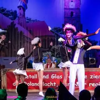 BKC eröffnet 62. Karnevalssaison mit Begeisterung - Fotobrb: Faszination Fotografie aus Brandenburg an der Havel BKC-erste-Prunksitzung-Brandenburg-Foto-Marco-Petig-411