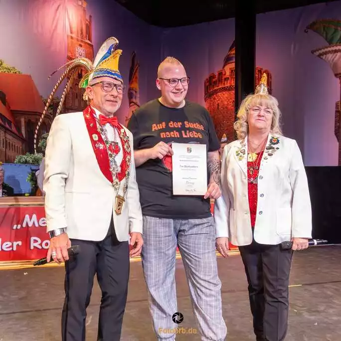 Mario Heitz (Pr&auml;sident) und Angela Schmidt (Vizepr&auml;sidentin) wurde Karnevalisten Tim Blankenhorn