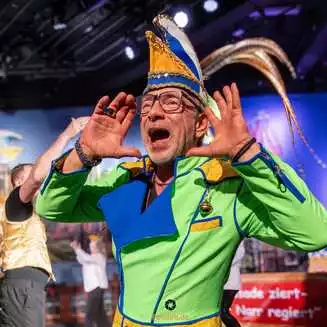 Weiberfastnacht: Mädels feierten den Karneval beim BKC - Fotobrb: Faszination Fotografie aus Brandenburg an der Havel BKC-Weiberfastnacht-2026--Brandenburg-Foto-Marco-Petig-556