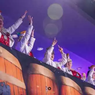 Weiberfastnacht: Mädels feierten den Karneval beim BKC - Fotobrb: Faszination Fotografie aus Brandenburg an der Havel BKC-Weiberfastnacht-2026--Brandenburg-Foto-Marco-Petig-557