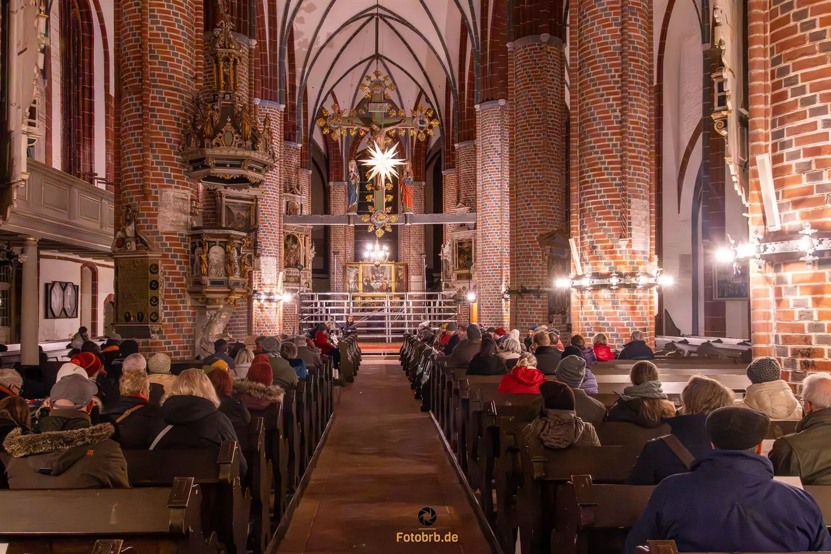 St Gotthardkirche zur Weihnachtszeit