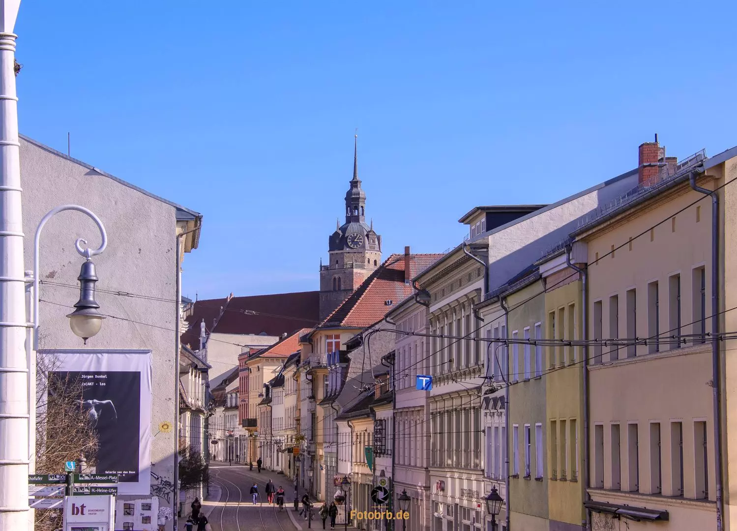 St Katharinenkirche im Zentrum der Neustadt von Brandenburg mit dem Blick von der jahrtausendbrücke