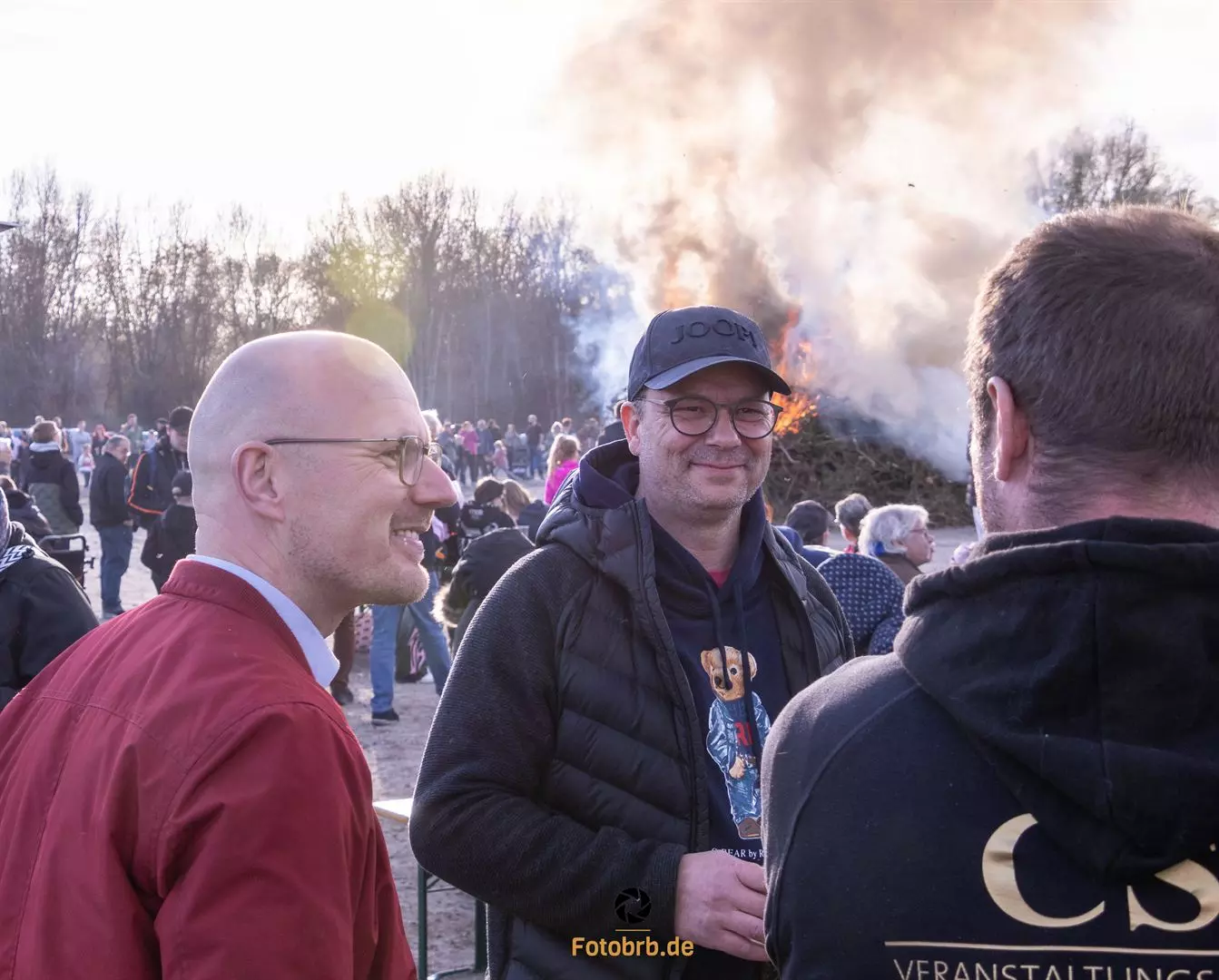 Oberbürgermeister Daniel Keip im Gespräche mit dem Veranstalter Christian Schott