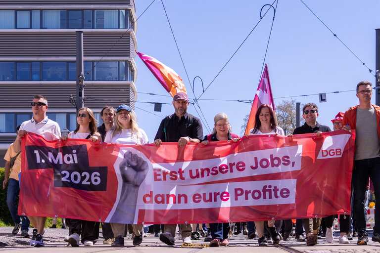 1. Mai Demonstrationszug in Brandenburg an der Havel