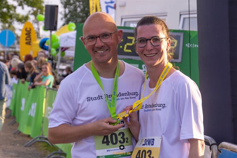 Brandenburgs Oberbürgermeister Daniel Keip und Beigeordnete Alexandra Adel