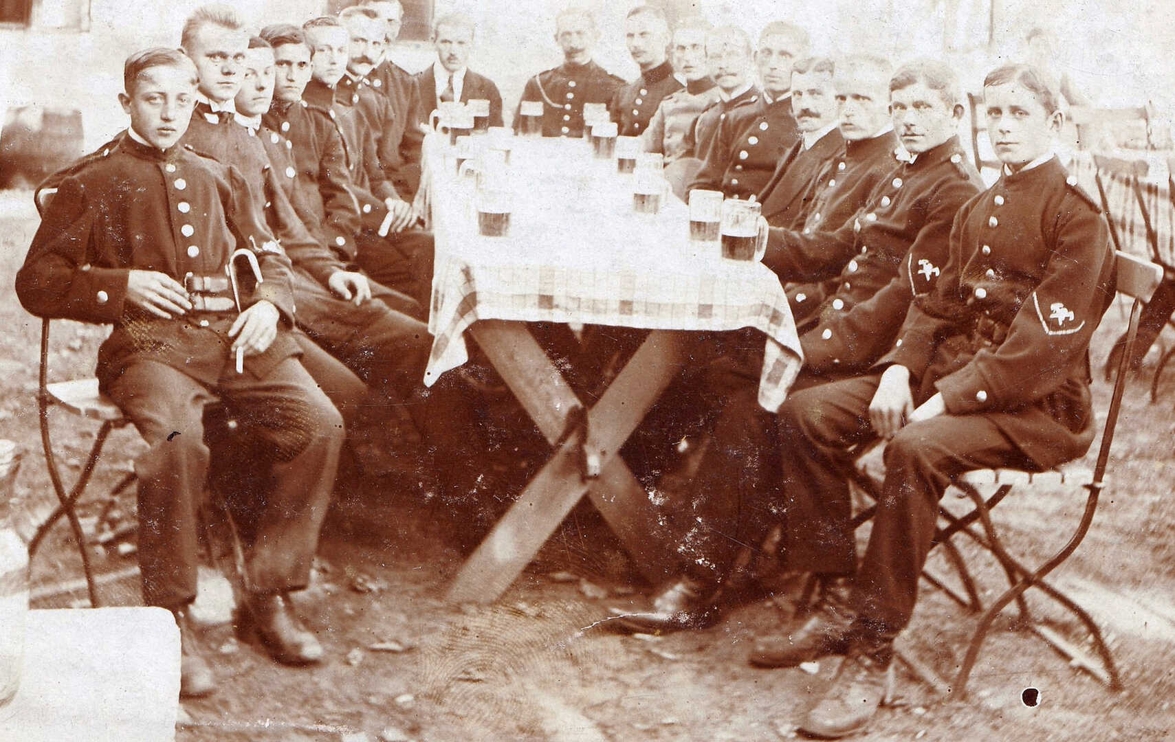 Freiwillige Feuerwehr Plaue aus dem den Jahren 1915 / 1918 Foto: FF Plaue