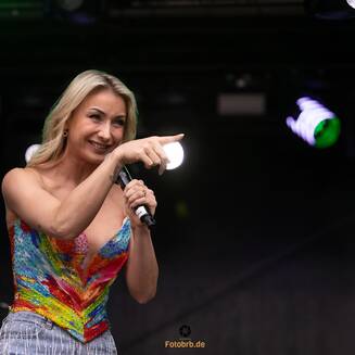 Anna-Carina Woitschack