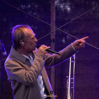 KEIMZEIT in Dunkelforth: Vier Jahrzehnte Musikgeschichte aus Brandenburg - Fotobrb: Faszination Fotografie aus Brandenburg an der Havel Keimzeit Konzert Gentin Am Meilenstein Foto Marco Petig 3844