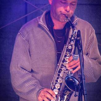 KEIMZEIT in Dunkelforth: Vier Jahrzehnte Musikgeschichte aus Brandenburg - Fotobrb: Faszination Fotografie aus Brandenburg an der Havel Keimzeit Konzert Gentin Am Meilenstein Foto Marco Petig 3863