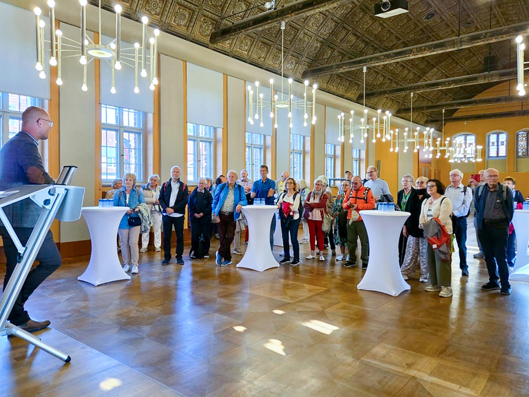 Oberbürgermeister Daniel Keip mit der Kaiserslauterner Reisegruppe im Brandenburger Rathaus. © Stadt Brandenburg an der Havel / V. Vollenschier