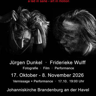 Plakat „DEKAINASTÖR – a lad in sane – art in motion“ © Jürgen Dunkel