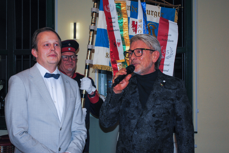 BKC-Schirmherr Ron Resech wurde vom BKC-Präsidenten Mario Heitz vorgestellt Foto: BKC, Anett Rostalski