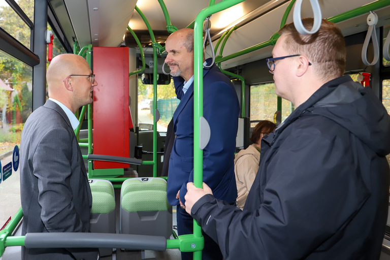 Daniel Keip im Gespräch mit Jörg Vogler. © Stadt Brandenburg an der Havel / René Paul-Peters