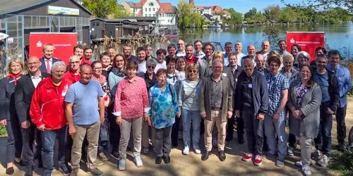 Vereinsmitglieder mit OB Daniel Keip und Andreas Schulz, Vorstandsvorsitzender der MBS. © Stadt Brandenburg an der Havel / Carsten Tüchelmann